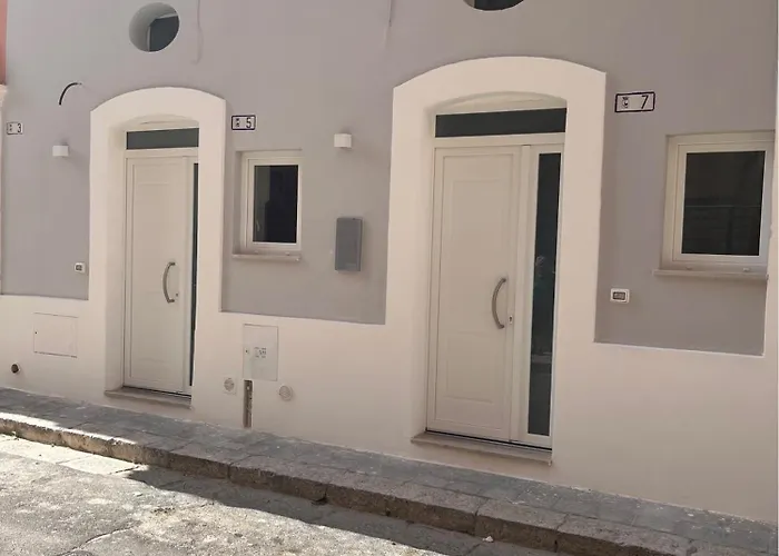 Dimora Apulia 5 Ferienhaus *